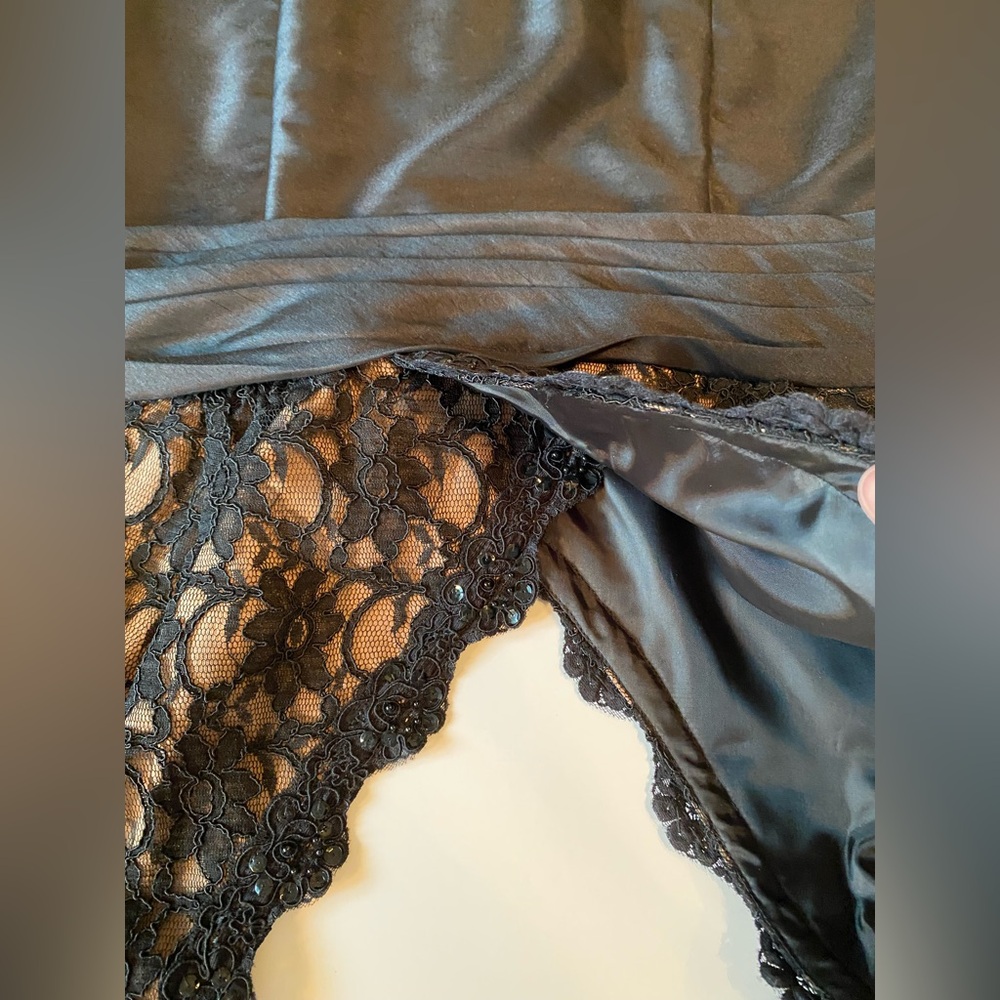 SL Fashions Black Beaded and Sequins Detail Midi Cocktail Dress, size 14 - Picture 13 of 13